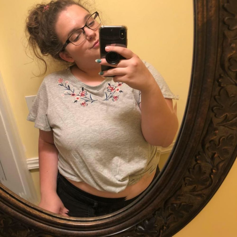 Meet your Posher, Lauren